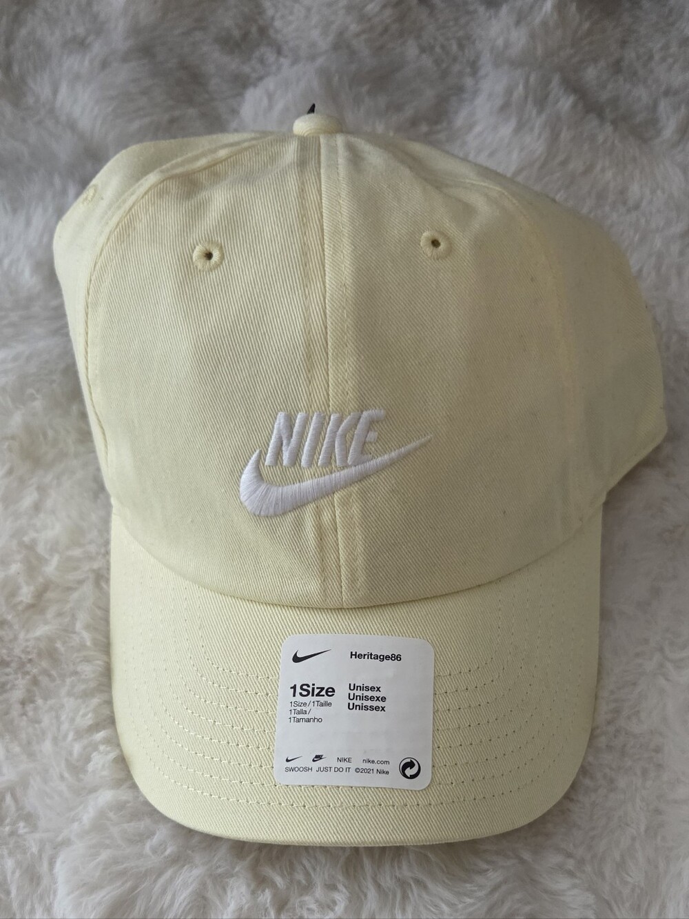 Nike Heritage86 Pale Yellow Unisex Baseball Cap